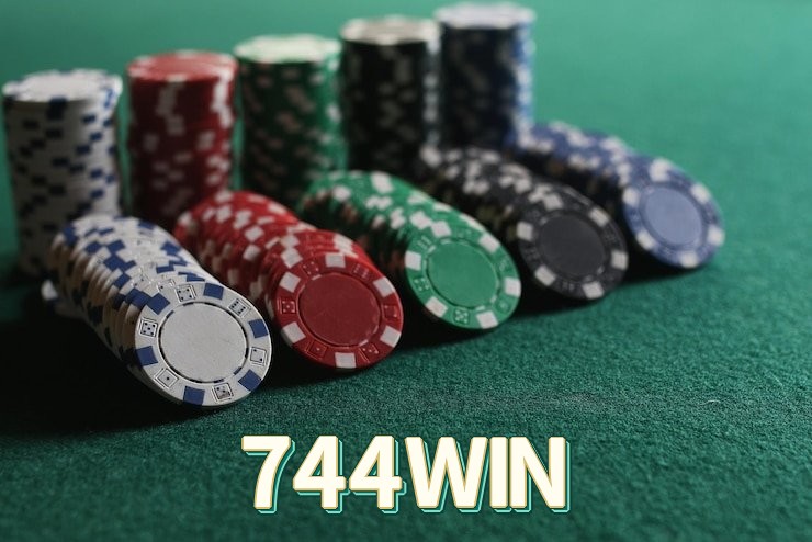 744WIN